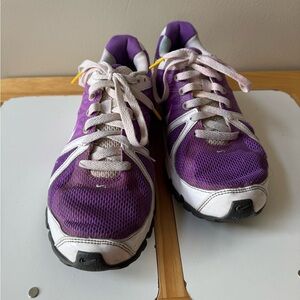 Nike Flyknitt Livestrong Purple and White Sneakers